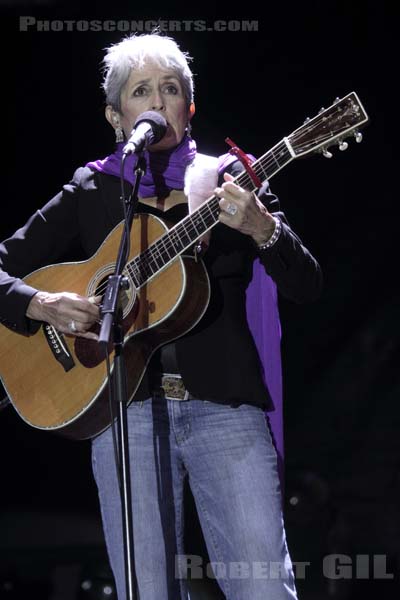 JOAN BAEZ - 2011-09-17 - LA COURNEUVE - Parc Departemental - Grande Scene - 